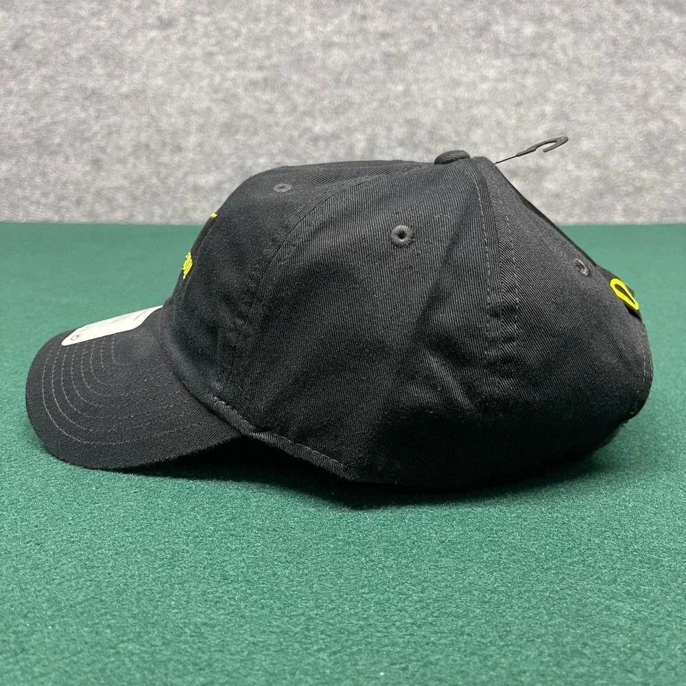Nike heritage86 adjustable